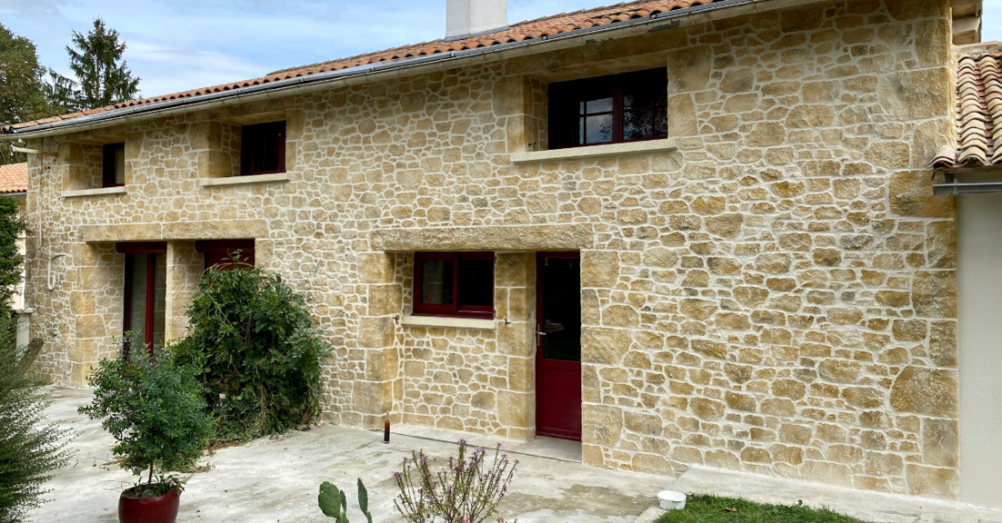 Fa&ccedil;ade en imitation pierre Decopierre