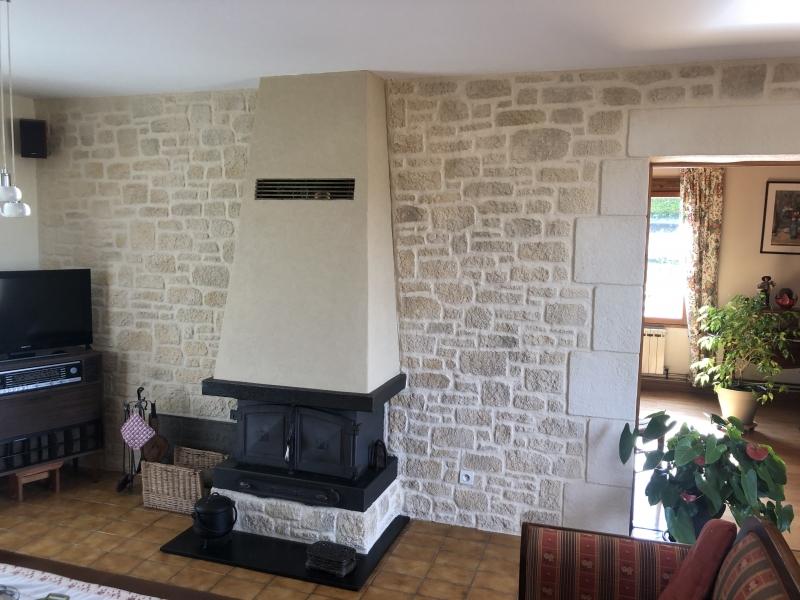 Cheminée et salon après