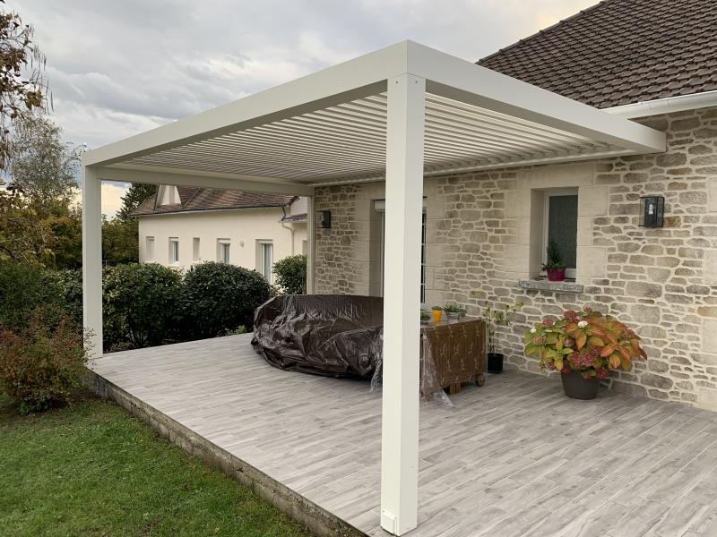 Façade pergola