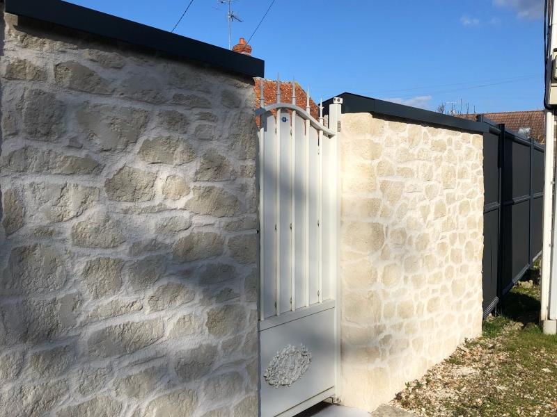 Mur portillon avant