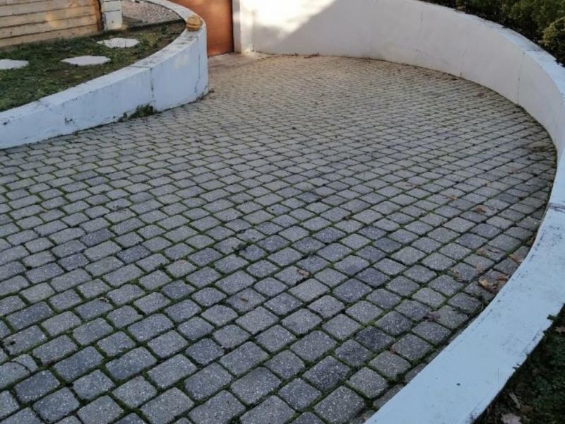 Descente de garage avant