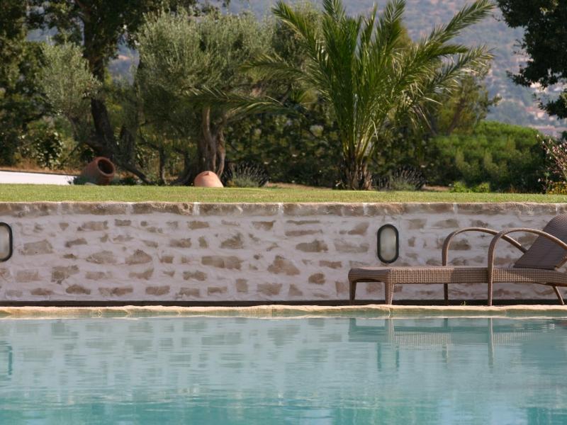 Muret piscine DECOPIERRE