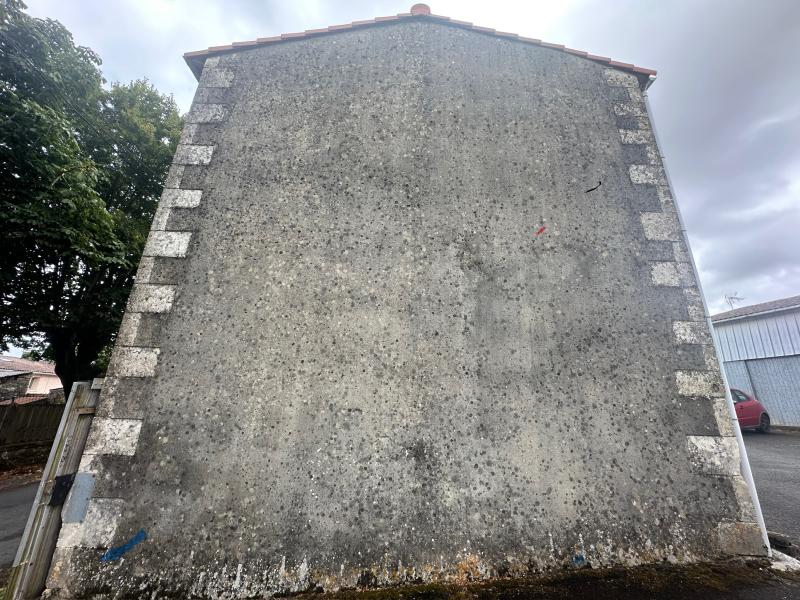 Pignon avant la crèche 1