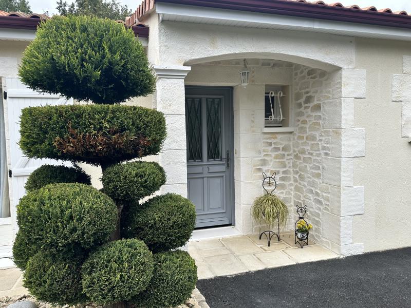 Porche d'entrée DECOPIERRE