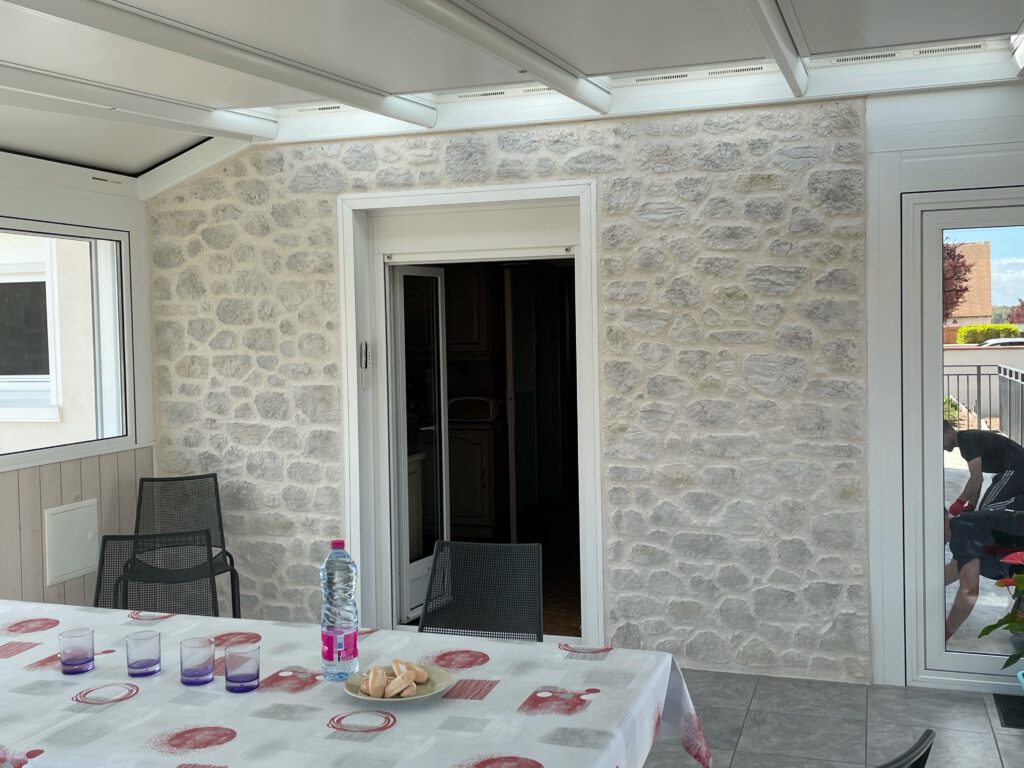 Décoration mur véranda