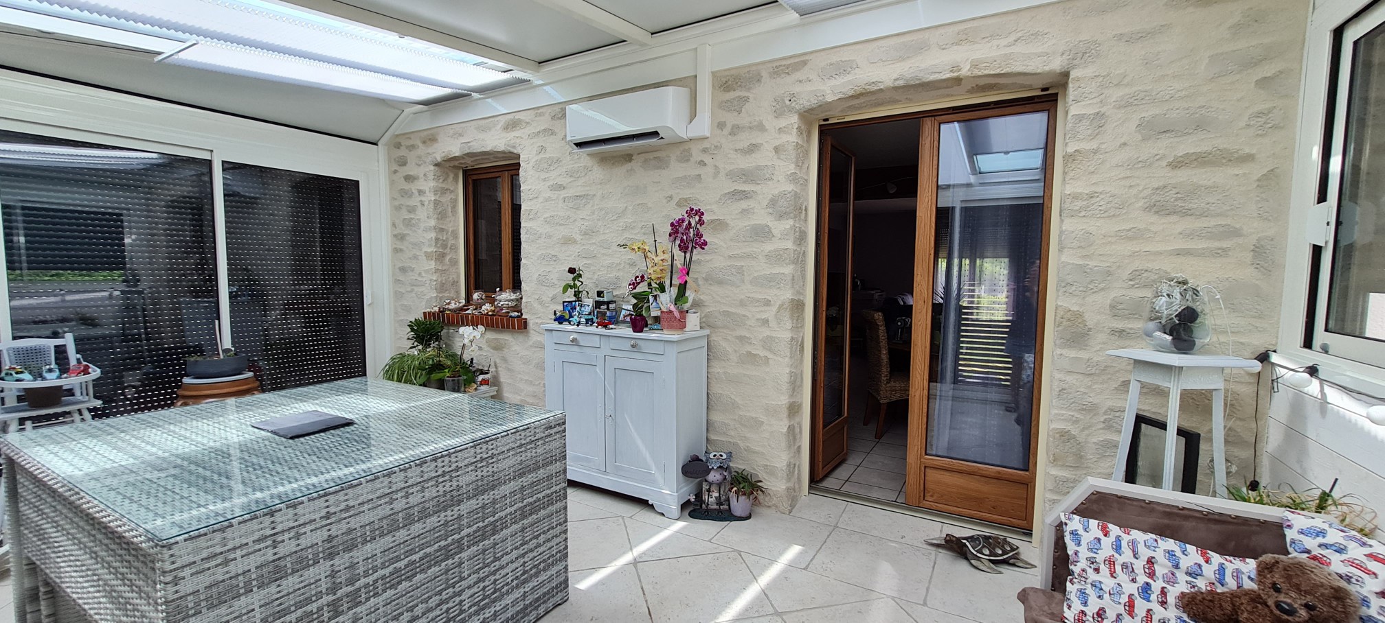 Pierre de parement intérieur : 6 idées pour embellir votre intérieur