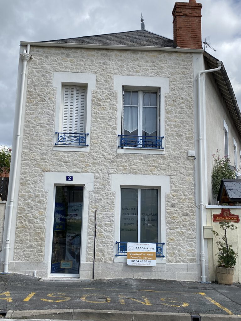 Façade rue en Decopierre