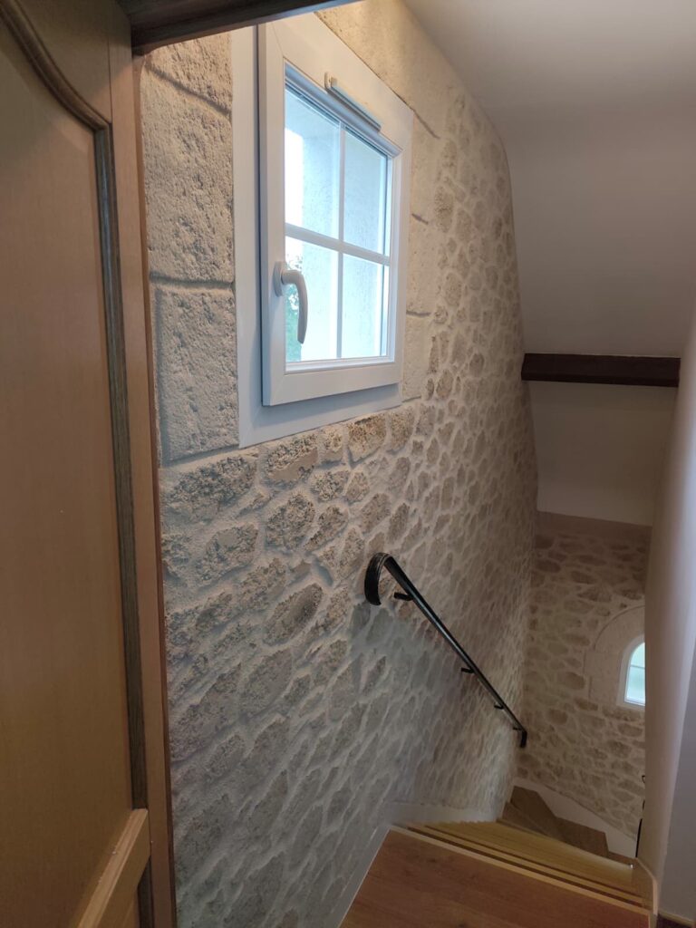 Charme intemporel pour votre cage d’escalier